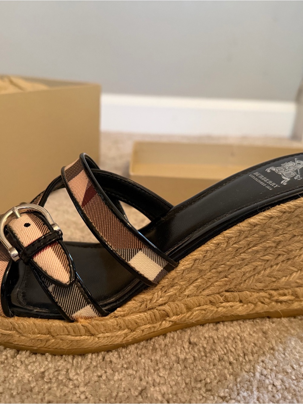 Burberry Black Patent & Vintage Check Wedge Sandals— size 39 - Picture 6 of 11